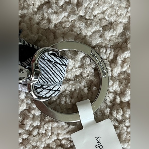 NWT Vera Bradley Wide Loop Keychain Bedford Blooms - Picture 4 of 6